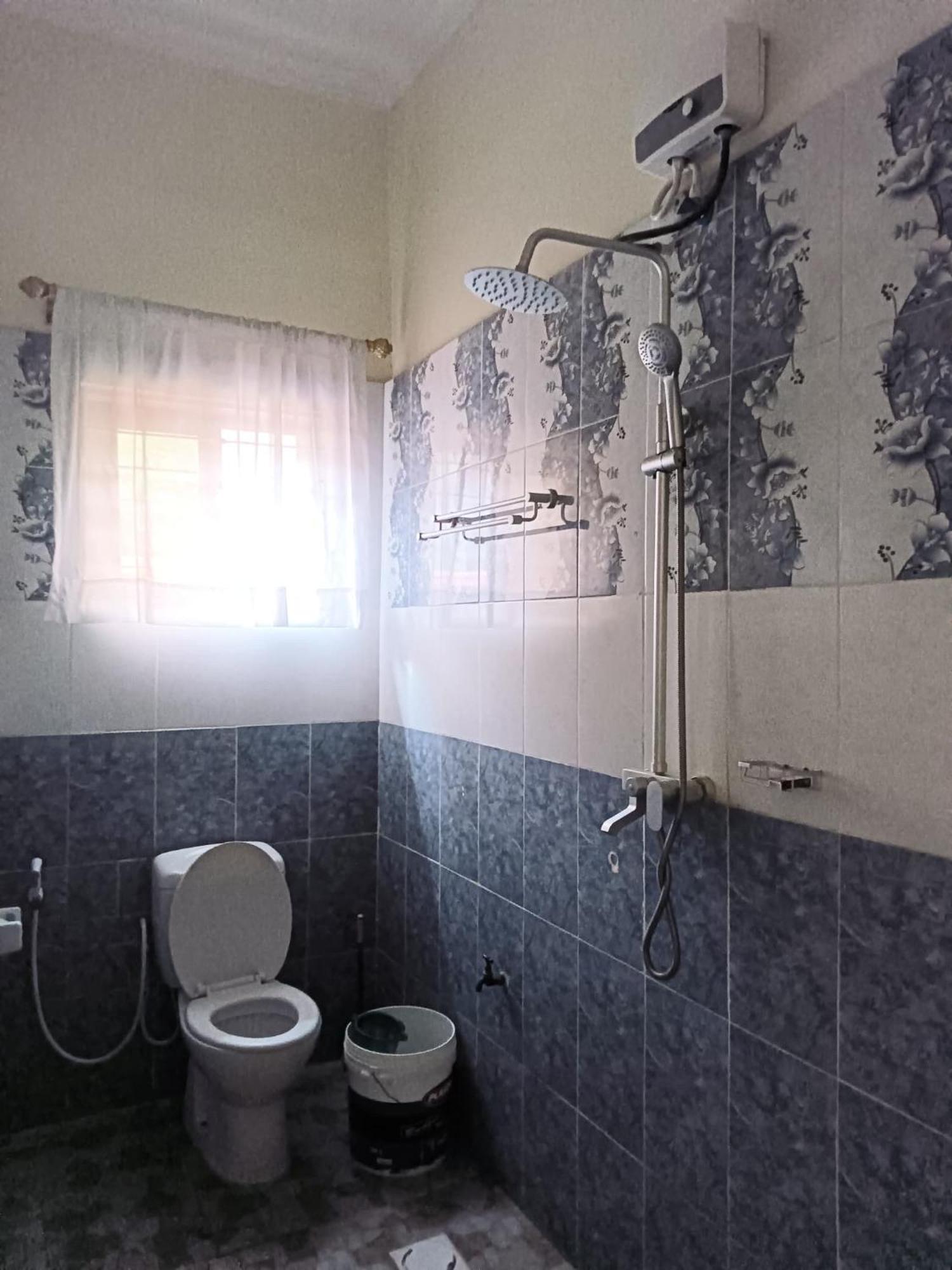 G & S Executive Lodge Dar es Salaam Buitenkant foto